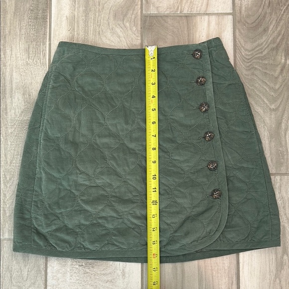 Madewell Quilted Corduroy Button Up Skirt - Picture 8 of 9